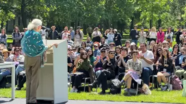 İstanbul Bilgi Üniversitesi, dünyaca ünlü etolog Dr. Jane Goodall'u ağırladı