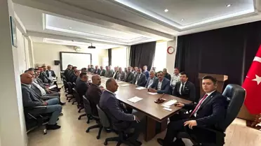 Aydın Karacasu'da Kaymakam Mehmet Gündoğdu Muhtarlarla Buluştu