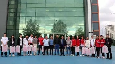 Kayserili Şampiyon Sporcular Antalya'da Madalyalarla Döndü