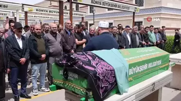 Kadınlar Pazarı'nın Nazife Teyze'sine veda