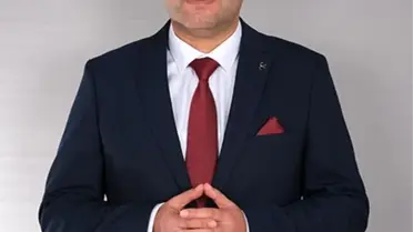 Gediz Belediyesi Hilal Kart ile İhtiyaç Sahibi Vatandaşlara Yardım Sunuyor