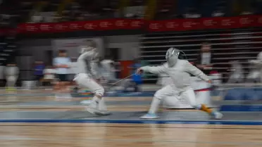 Eskrimde 10-12 ve 14 yaş altı Kılıç Türkiye Şampiyonası İzmir'de sona erdi