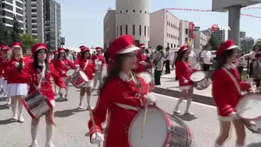 Uşak'ta Gençlik Festivali Kortej Yürüyüşüyle Başladı