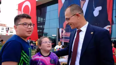 Kuyucak Belediyesi Çocuk Şenliği Düzenledi