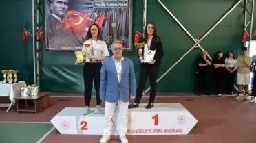 Bolu'da düzenlenen tenis turnuvası sona erdi