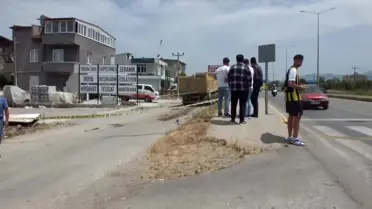 Balıkesir'de köpeği ezmemek için manevra yapan otomobil kamyonun altına girdi: 3 ölü, 1 ağır yaralı