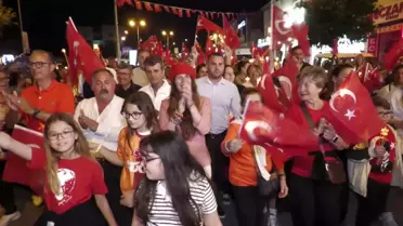 Çeşmeliler Atatürk'ün Bandırma Vapuru ile Samsun'a Çıkışının 105. Yıl Dönümünü Kutladı