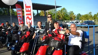 Samsun Büyükşehir Belediyesi Engellilere Akülü Araç ve Tekerlekli Sandalye Dağıttı