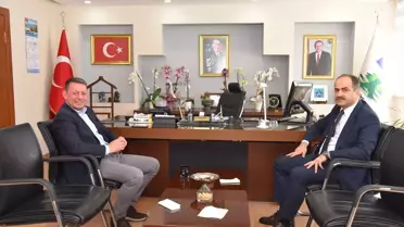 Giresun Cumhuriyet Başsavcısı Zeynel Abidin Akkiraz, Espiye Belediye Başkanı Erol Karadere'yi ziyaret etti