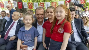 Başkan Seçer, Mut Karacaoğlan Kayısı Kültür ve Sanat Festivali'nde konuştu