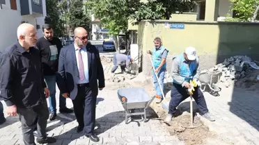 Kahramanmaraş Dulkadiroğlu Belediyesi Kaldırım Onarım Çalışmalarını Sürdürüyor