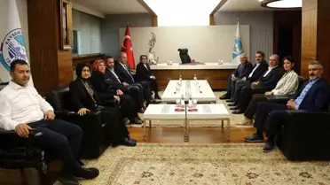 Hulusi Akar, Kayseri Büyükşehir Belediye Başkanı'nı ziyaret etti