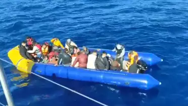 İzmir'de Sahil Güvenlik Ekipleri 18'i Çocuk 37 Düzensiz Göçmeni Kurtardı