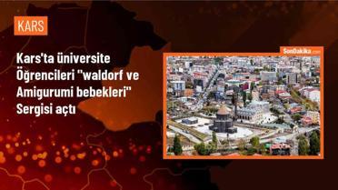 KAÜ Sarıkamış MYO Çocuk Gelişimi Bölümü Öğrencileri Waldorf ve Amigurumi Bebekleri Sergisi Açtı