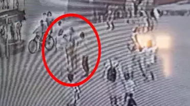 Kocaeli'de bir ilkokulda öğretmen veli kavgası güvenlik kamerasında