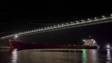 Çanakkale Boğazı'nda makine arızası yapan gemi Şevketiye Demir Sahası'na çekildi
