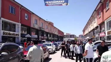 Erzurum'da Ücretsiz Açık Oto Pazarı Düzenlendi