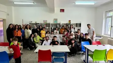 Amasya Üniversitesi Matematik ile Keşfedenler Kulübü, depremde hayatını kaybeden arkadaşları için kütüphane kurdu
