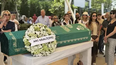 Türkiye Güzeli Asuman Tuğberk Yolaç Son Yolculuğuna Uğurlandı