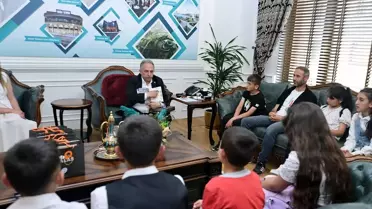 Talas Belediye Başkanı, Damızlık Köyü Şehit Piyade Onbaşı Ahmet Dursun Ortaokulu öğrencilerini ağırladı
