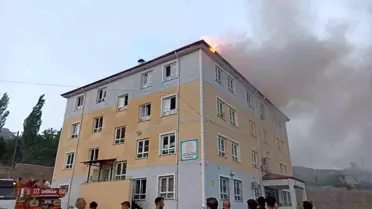 Hindistan'ın Füze Denemesi Endonezya Yolcu Uçağının Geri Dönmesine Yol Açtı