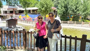 Kırıkkale Lisesi'nden mezun olan 2 arkadaş, yarım asır sonra Ankara'da buluştu