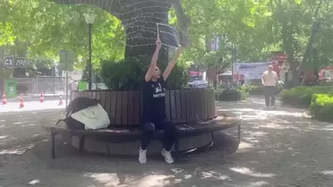 Kahramanmaraş depremi mağduru Döne Kaya, 'Adalet Nöbeti'ni Ankara'da sürdürdü