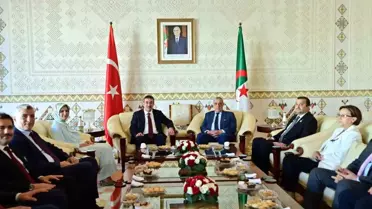 Cumhurbaşkanı Yardımcısı Cevdet Yılmaz, Cezayir'e resmi ziyarette bulundu