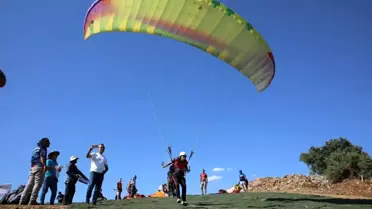 Adıyaman'da Yamaç Paraşütü Bölge Şampiyonası Gerçekleştirildi
