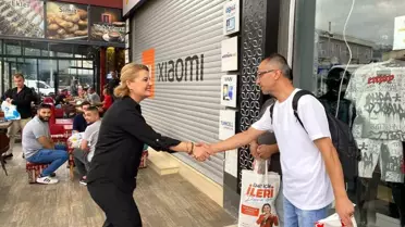 İzmit Belediyesi İşçilere İkramlarda Bulundu