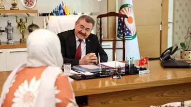 Ankara'nın Gölbaşı Belediye Başkanı Yakup Odabaşı, vatandaşlarla bayramlaştı