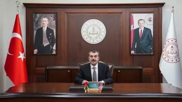 Milli Eğitim Bakanı, sendika ve dernek temsilcilerine yemek veriyor