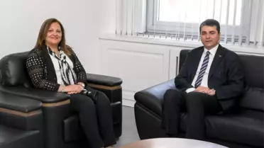 Afyonkarahisar Belediye Başkanı Burcu Köksal, siyasetin vatandaşa hizmet yarışı olduğunu vurguladı