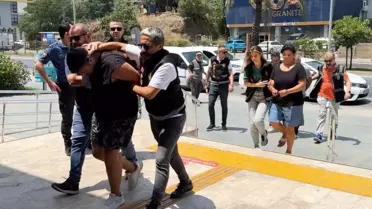 Alanya'da bıçaklı kavga: 1 ölü, 2 yaralı