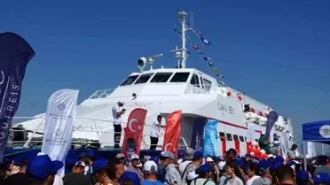 CHP Lideri Özgür Özel, Aydın ve Muğla arasındaki deniz otobüsü seferlerini başlattı