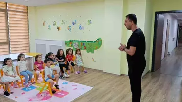 Düzce Belediyesi Belka Gündüz Bakımevi'nde Miniklere İlk Yardım Eğitimi Verdi