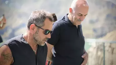 Ekstrem Sporcu Yarasa Adam 143 Metreden Atlayıp Göldeki Bota İndi