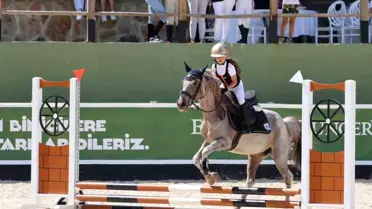 Nur Pera Abuç, Eyüp Sabri Tuncer Pony Ligi'nde Türkiye 2'ncisi oldu