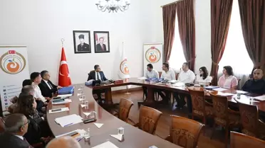 Antalya Valisi Hulusi Şahin, kaçak yapıların kaldırılacağını açıkladı