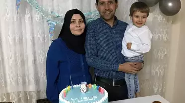 Bigadiç'te Ağaca Çarpan Otomobil Kazasında 3 Kişi Hayatını Kaybetti