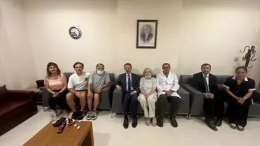 Çanakkale Valisi İlhami Aktaş, Kıbrıs gazisi Ahmet Cahit Önder'e geçmiş olsun ziyaretinde bulundu