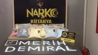 Kütahya'da 160 Bin Uyuşturucu Hap Ele Geçirildi, 3 Şüpheli Gözaltına Alındı