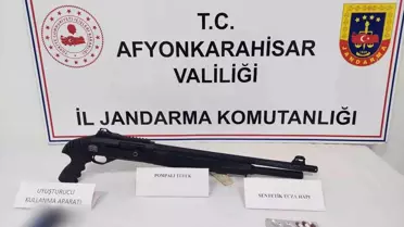 Uşak'tan Afyonkarahisar'a uyuşturucu getiren 3 şahıs yakalandı