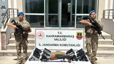 Elbistan'da yapılan operasyonda çok sayıda silah ele geçirildi