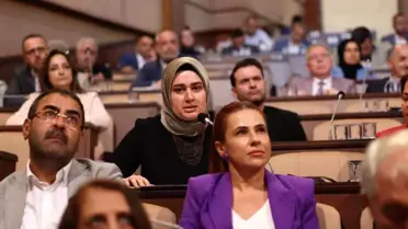 İBB Meclisi, İmamoğlu'nun mülteci sayılarıyla ilgili soru önergesini kabul etti