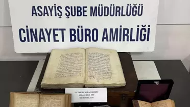 Kütahya'da Tarihi Eser Operasyonu: 223 Yıllık El Yazması Kur'an-ı Kerim ve Tabanca Ele Geçirildi