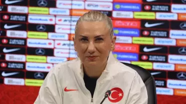 A Milli Kadın Futbol Takımı İsviçre'ye karşı puan almak istiyor