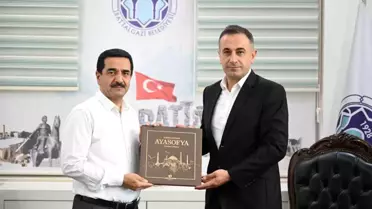 Malatya Basın İlan Kurumu Müdürü Battalgazi Belediye Başkanı'nı ziyaret etti