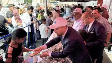 Mimar Sinan'ın vasiyeti gereği Süleymaniye Camisi'nde aşure dağıtıldı