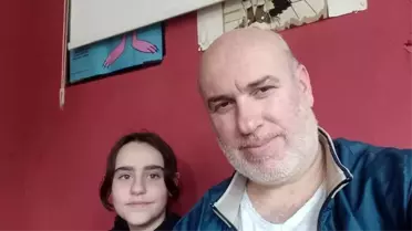 İzmit'te Kamyonun Otomobillere Çarpması Sonucu 15 Yaşındaki Bir Genç Hayatını Kaybetti